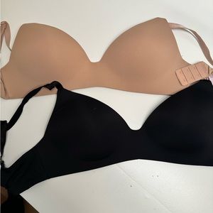 Victoria’s Secret 32DD wireless bras EUC
